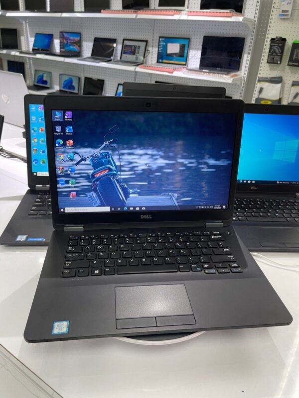 Refurbished -Dell Latitude 7470 14 inch ultrabook with intel core i5 Processors 8GB RAM 256GB SSD Windows 10 OS