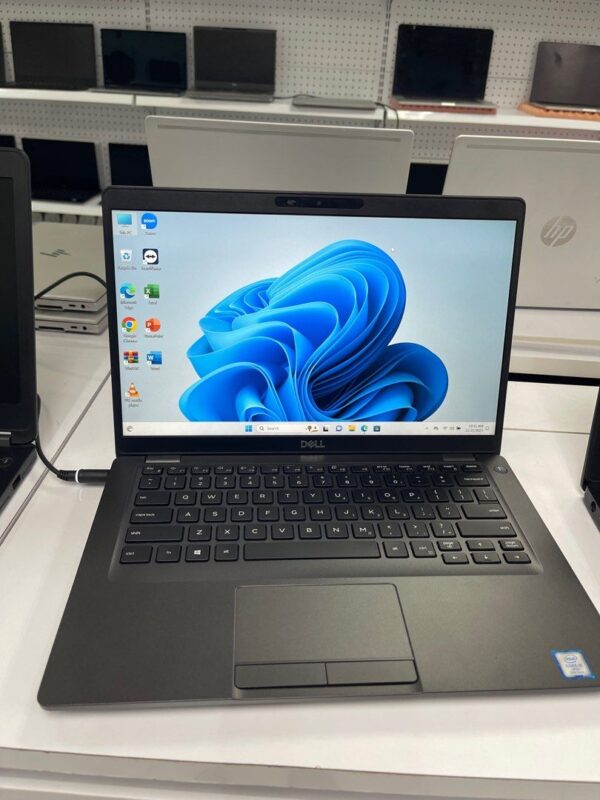Refurbished - Dell Latitude 5400 14 inch 8Gb RAM 512Gb SSD Windows 11 Pro - 01 Year Seller Warranty