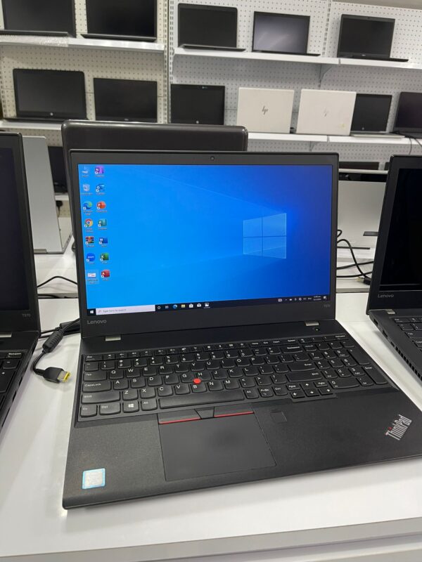 Refurbished -Lenovo ThinkPad T570 15.6 inch Ultrabook touchscreen 16GB RAM 256GB SSD Windows 11 - Image 4