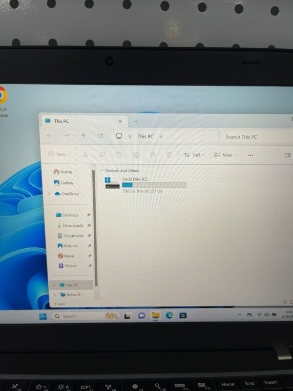 Refurbished - Lenovo ThinkPad T460 14inch Ultrabook intel core i5 Processor 8GB 256GB Windows 11 - Image 2